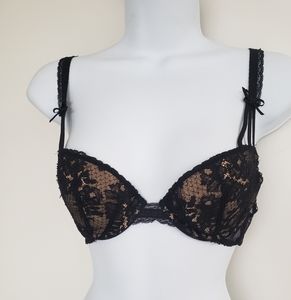 CHANTAL THOMASS Black lace underwire bra 34C